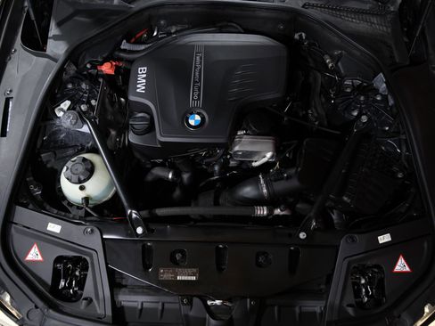 Used 2013 BMW 528i Sedan image 24