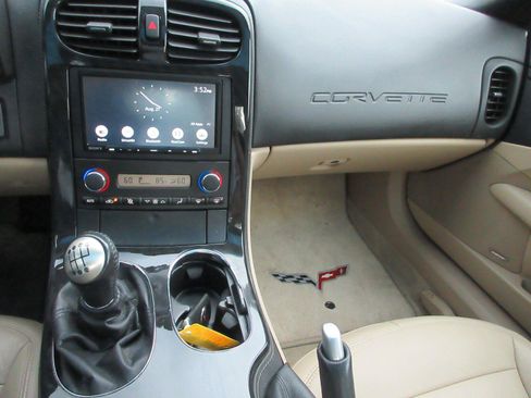 Used 2013 Chevrolet Corvette Coupe w/ 2LT Preferred Equipment Group RWD image 9