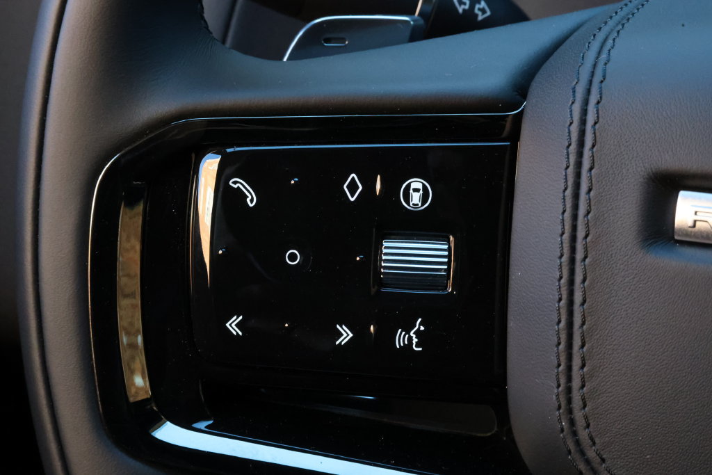 New 2026 Land Rover Range Rover Velar S AWD/4WD image 13