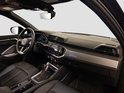 Certified 2025 Audi Q3 2.0T Premium Plus w/ Premium Plus Package AWD/4WD image 15