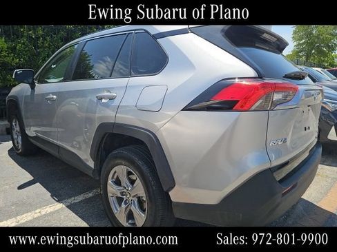 Used 2025 Toyota RAV4 XLE AWD/4WD image 4