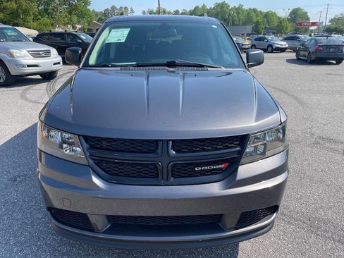 Used 2018 Dodge Journey SE w/ Blacktop Package FWD image 7
