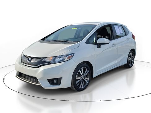 Used 2017 Honda Fit EX image 2