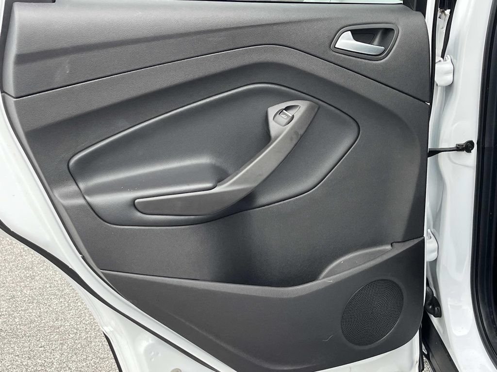 Used 2019 Ford Escape SE FWD image 17