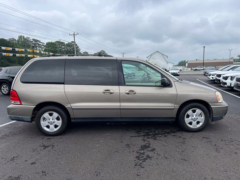 Used 2004 Ford Freestar SES FWD image 9