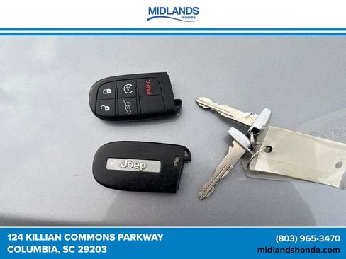 Used 2019 Jeep Grand Cherokee Limited AWD/4WD image 41