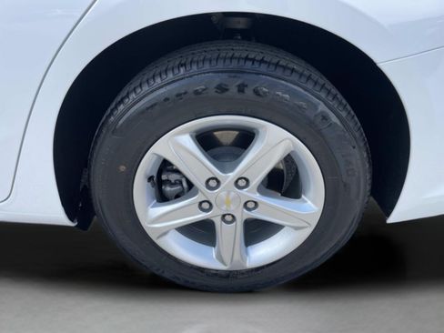 Used 2023 Chevrolet Malibu LS FWD image 30