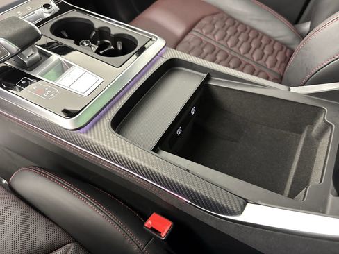 Certified 2025 Audi RS Q8 performance w/ Matte Carbon Package AWD/4WD image 9