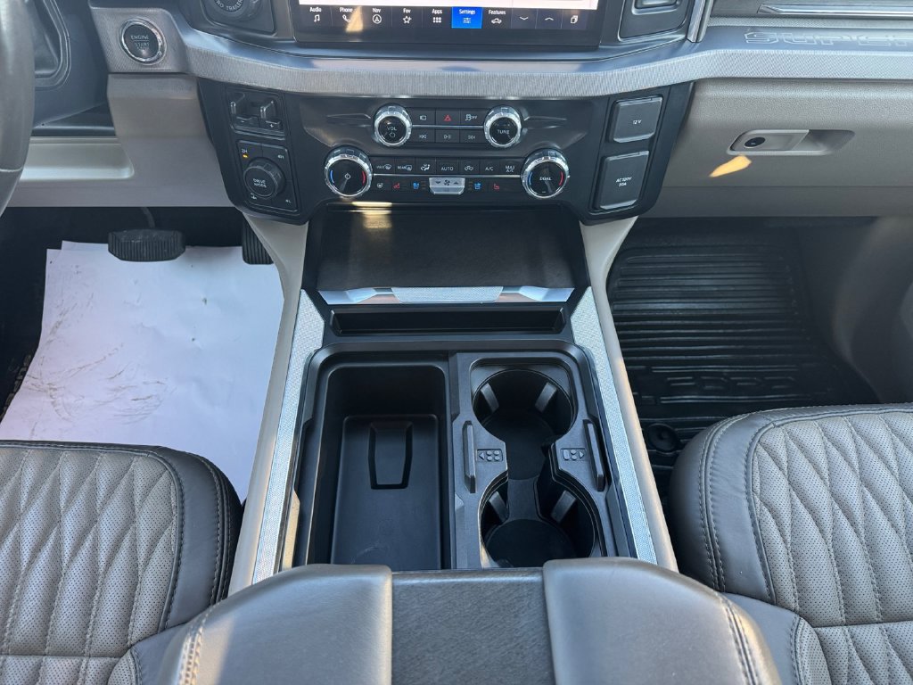 Used 2025 Ford F350 Platinum w/ Platinum Plus Package AWD/4WD image 11