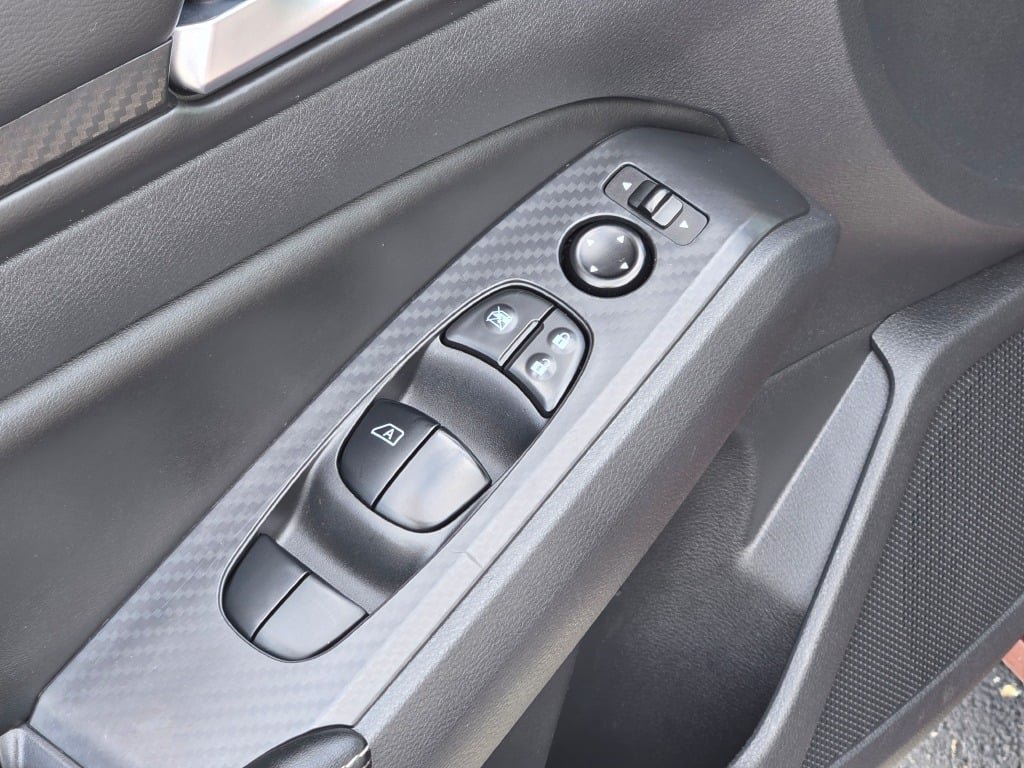 Used 2024 Nissan Altima 2.5 SV FWD image 18