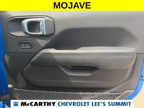 Used 2023 Jeep Gladiator Mojave AWD/4WD image 30