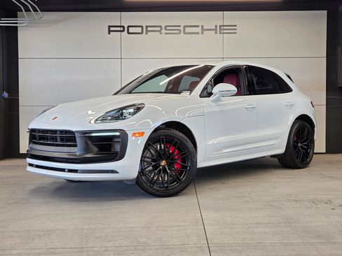 Certified 2022 Porsche Macan GTS AWD/4WD image 1