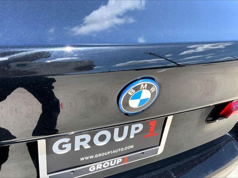Used 2023 BMW 530e xDrive AWD/4WD image 31