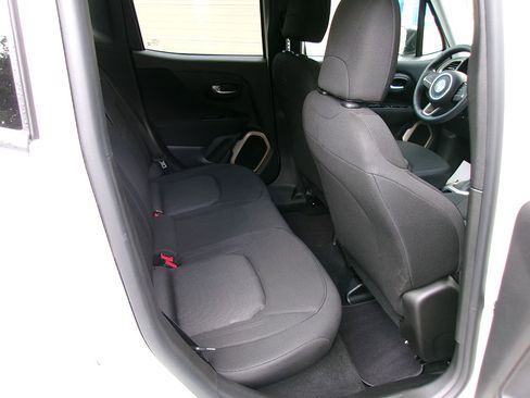 Used 2017 Jeep Renegade Sport w/ Power & Air Group image 10