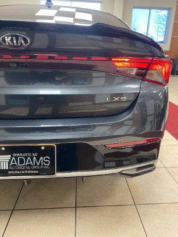Used 2021 Kia K5 LXS FWD image 12