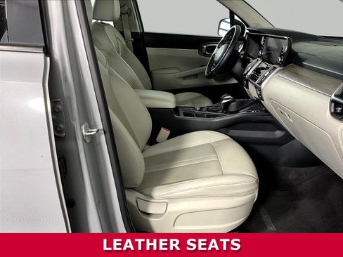 Used 2023 Kia Sorento S AWD/4WD image 25