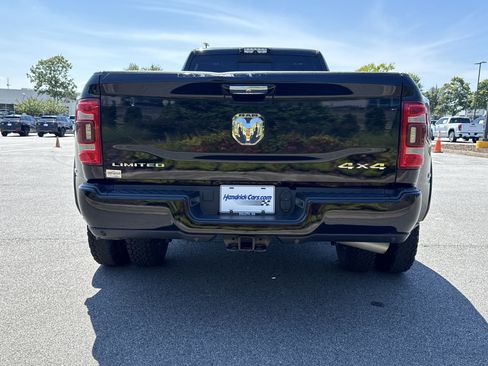 Used 2019 RAM 3500 Limited w/ Max Tow Package AWD/4WD image 9