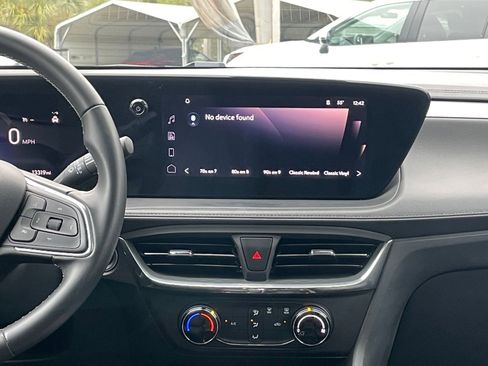 Used 2025 Buick Encore GX Preferred image 21