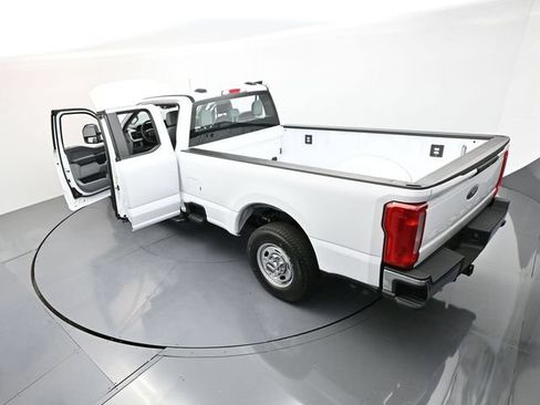 Used 2026 Ford F250 XL RWD image 38