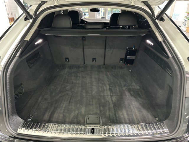 Used 2020 Audi Q8 Prestige AWD/4WD image 39