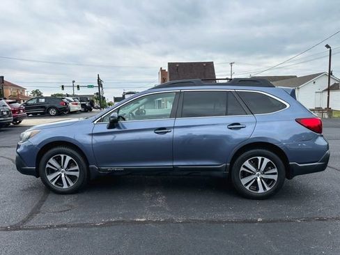 Used 2018 Subaru Outback 2.5i Limited AWD/4WD image 4