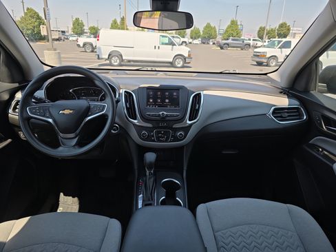 Used 2022 Chevrolet Equinox LS w/ LS Convenience Package AWD/4WD image 15