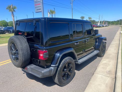 Certified 2021 Jeep Wrangler Unlimited Sahara AWD/4WD image 5
