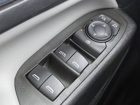 Used 2023 Chevrolet Equinox LT FWD image 22