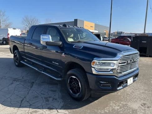Used 2023 RAM 3500 Laramie image 15