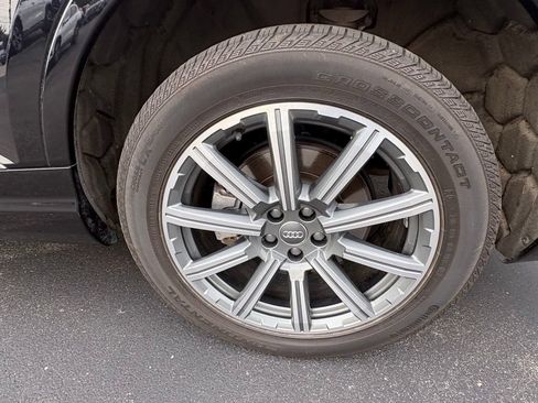 Used 2019 Audi Q7 3.0T Prestige AWD/4WD image 9
