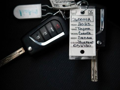 Used 2023 Toyota Corolla LE image 25