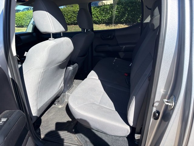 Used 2020 Toyota Tacoma SR AWD/4WD image 9