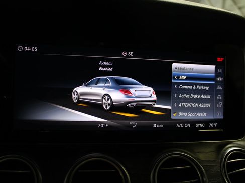 Used 2018 Mercedes-Benz E 300 image 34