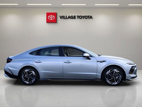 Used 2024 Hyundai Sonata SEL w/ Convenience Package FWD image 6