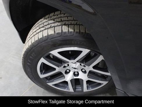 Used 2023 Chevrolet Colorado Z71 w/ Z71 Convenience Package 2 image 37