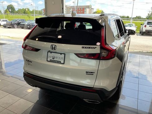 Used 2024 Honda CR-V Sport Touring image 5