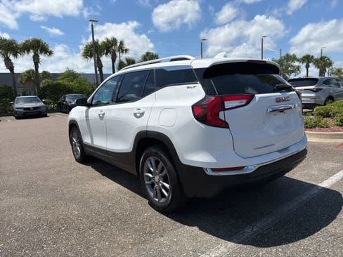 Used 2023 GMC Terrain SLT FWD image 19