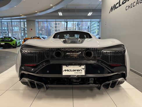 New 2026 McLaren Artura image 3