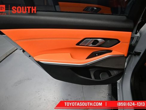 Used 2022 BMW M3 RWD image 29