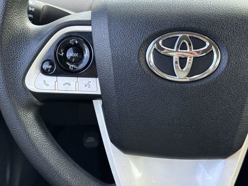Used 2017 Toyota Prius Four image 13