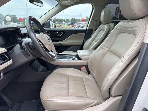 Used 2022 Lincoln Aviator Reserve image 16