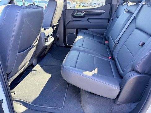 Used 2023 GMC Sierra 1500 SLT w/ SLT Premium Package image 14