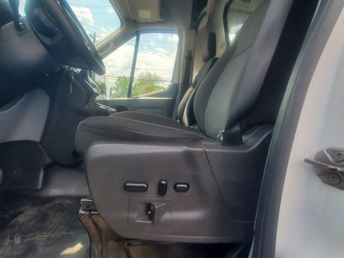 Used 2019 Ford Transit 250 148 Medium Roof RWD image 12