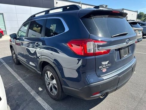 Used 2025 Subaru Ascent Premium AWD/4WD image 4