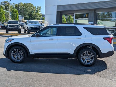 New 2026 Ford Explorer Active w/ Active Comfort Package AWD/4WD image 14