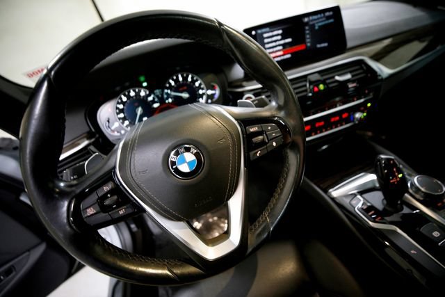 Used 2019 BMW 530i w/ Convenience Package RWD image 7