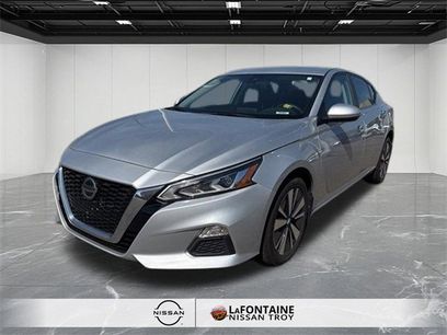 Certified 2022 Nissan Altima 2.5 SV