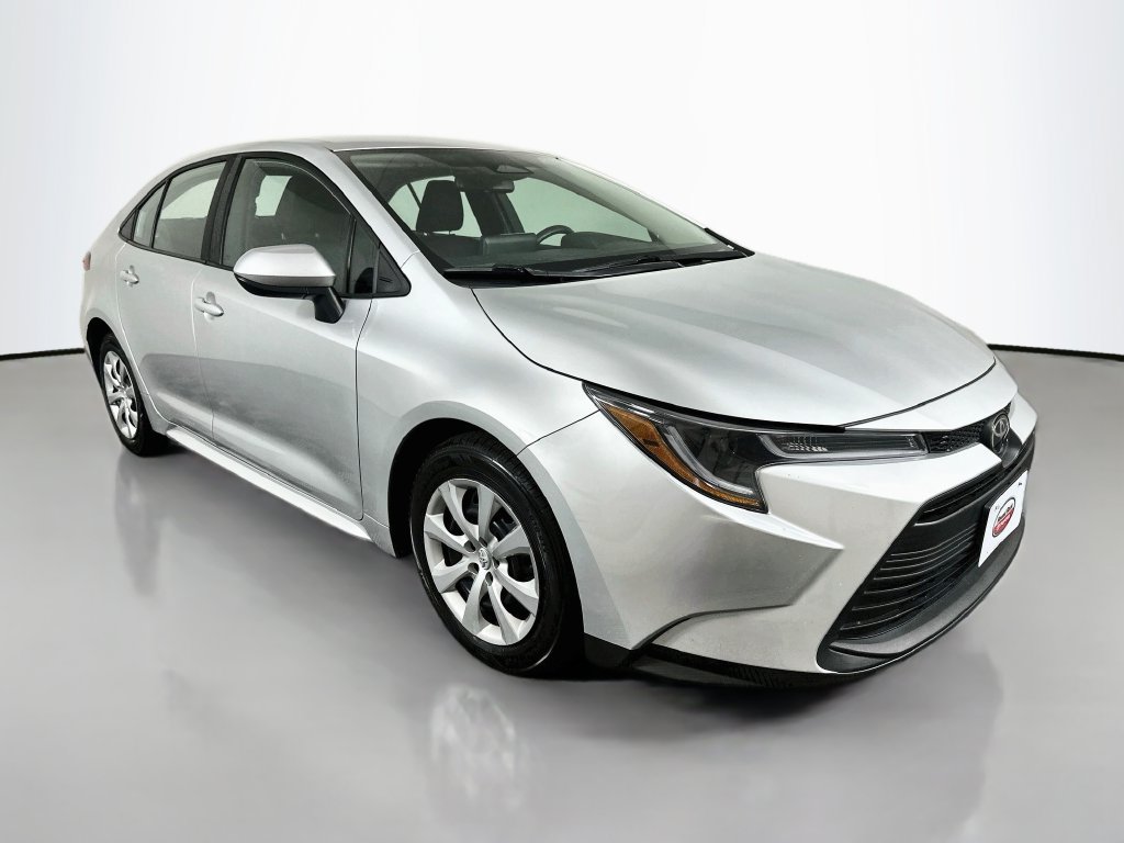 Certified 2024 Toyota Corolla LE FWD image 3