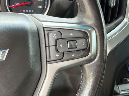 Used 2021 Chevrolet Silverado 1500 LT AWD/4WD image 24