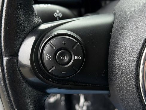 Used 2015 MINI Cooper S image 15
